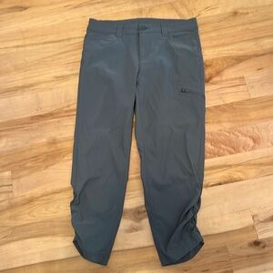Eddie Bauer Women’s Blue/Gray Capri Ruched Hiking Pants